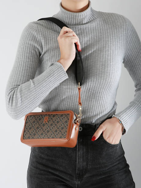 Cross Body Tas Th Monoplay Tommy hilfiger Bruin th monoplay AW16442 ander zicht 1