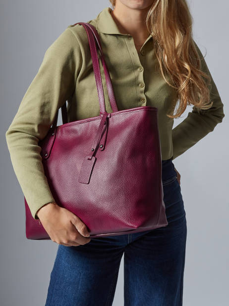 Schoudertas A4 Formaat Caviar Leder Milano Violet caviar CA19111N ander zicht 1