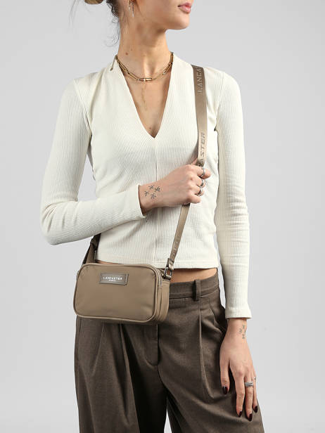 Cross Body Tas Basic Vita Nylon Lancaster Beige basic vita 75 ander zicht 1